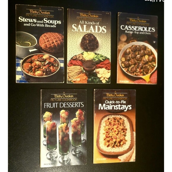 A Betty Crocker Picture Cookbook Lot of (5 Paperbacks) 1982 GOLDEN PRESS - Picture 2 of 5